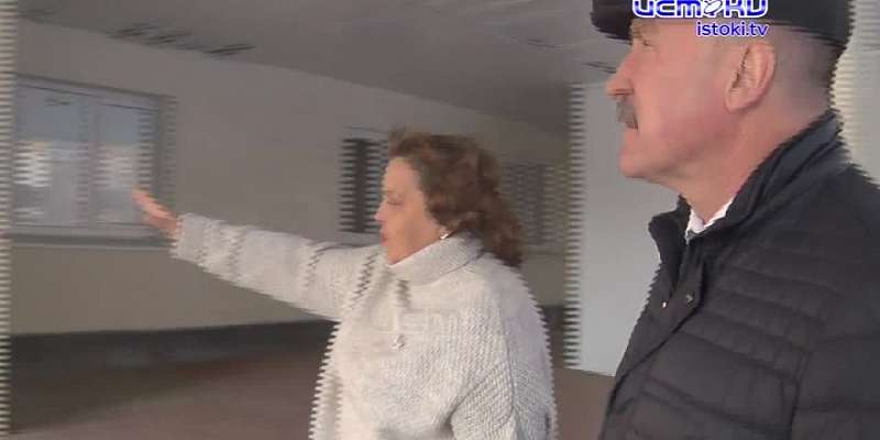 Лучше бы его не делали. После капитального ремонта в орловском театре имени Тургенева протекает крыша, неисправны воздуховоды, плохо установлены окна,...