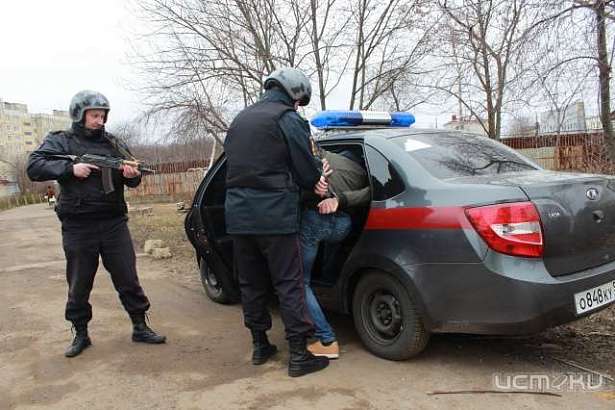 Двое орловчан устроили дебош в гипермаркете