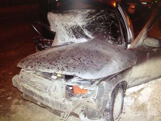 В Орле «Лада» врезалась во встречный «Мерседес»