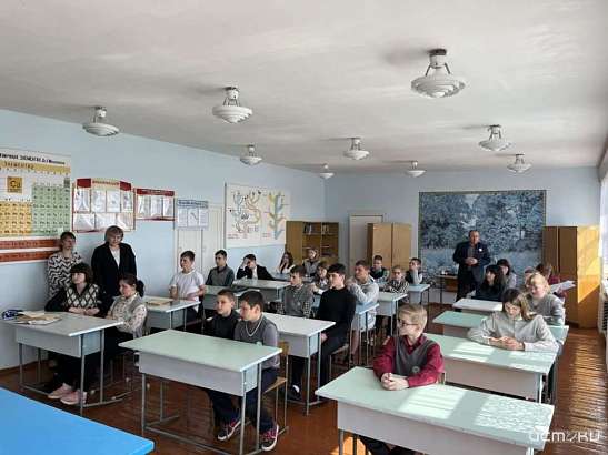 В Малоархангельском районе незаконно хотели ликвидировать три школы