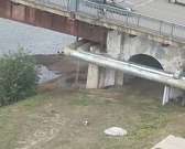 Посреди орловских двор прорвались гейзеры