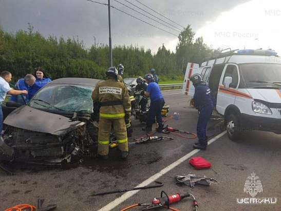 В Орле на ул. Итальянской произошла авария со смертельным исходом