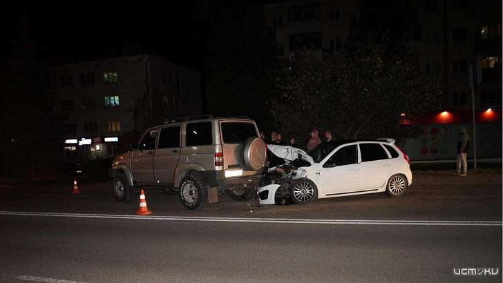 На Наугорке в Орле молодой водитель «Лады» влетел в попутный «Патриот»