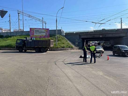 Сегодня утром на ул. Московской грузовик насмерть сбил велосипедиста