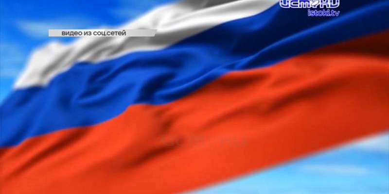 Кулинарные шедевры, танцы и фото: какие в Орле готовят челленджи ко Дню флага РФ