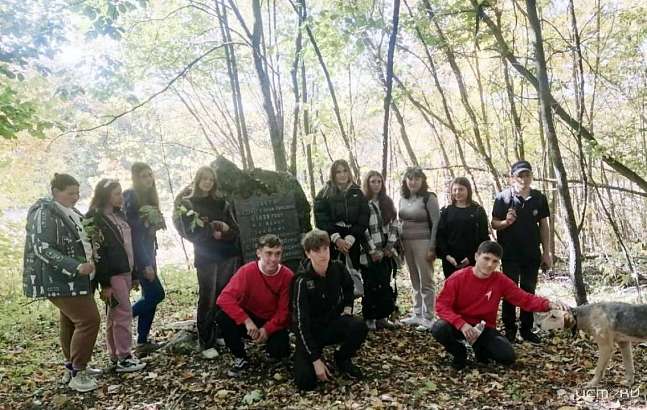 Орловский музей-усадьбу Шатиловых посетила группа школьников из Запорожской области