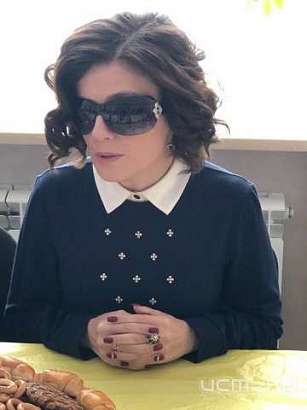 Фоторепортаж: певица Диана Гурцкая встретилась с орловской молодежью