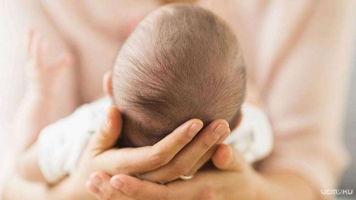 В орловском роддоме новоиспеченным мамам подарят детские книги 