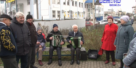 Играй гармонь, но где нибудь еще! В центре Орла у любителей гармони хотят забрать их традиционное место встреч