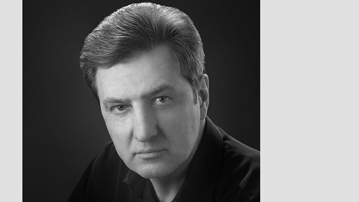 Орловский актер Сергей Аксиненко получил почетное звание от президента