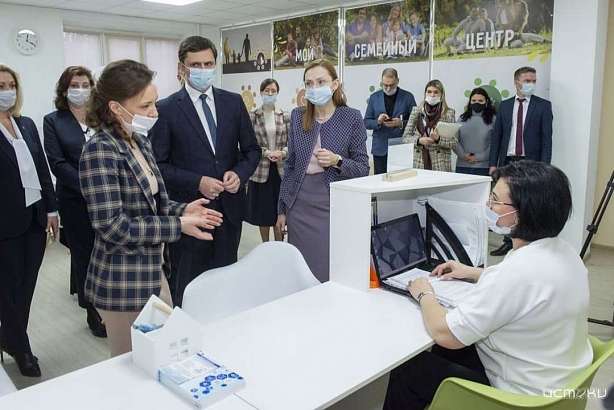 Орловский Семейный МФЦ станет примером для всей России — Анна Кузнецова