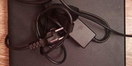 Орловчанин оставил ноутбук заряжаться в магазине и лишился его