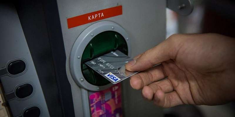 Житель Мценского района остался без денег из-за «задумчивого» банкомата