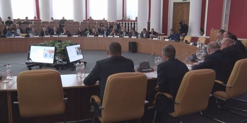 Первая сессия областного парламента в этом году, что было интересного, расскажем 