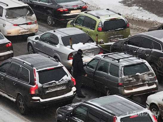 Особенности вождения авто для новичков в зимний период