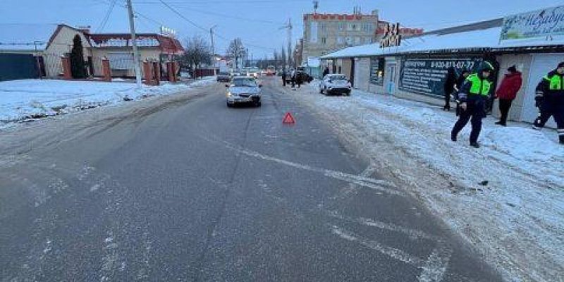На Орловщине женщина попала под колеса авто, переходя дорогу в неположенном месте На Орловщине женщина попала под колеса авто, переходя дорогу в неположенном месте
