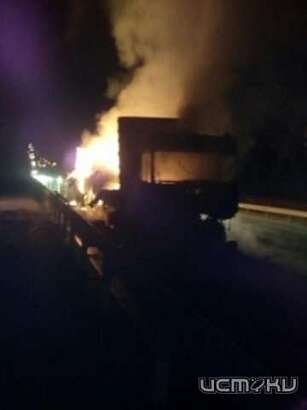 Во Мценском районе горел грузовик DAF