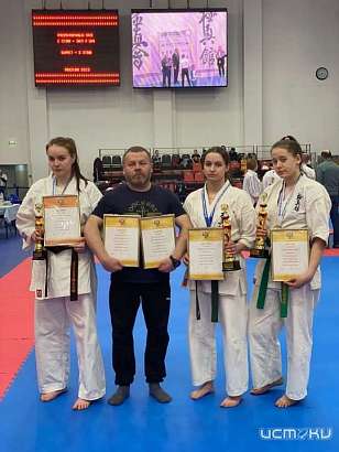 Орловские каратистки завоевали три медали разного достоинства на Чемпионате России, который завершился в Москве