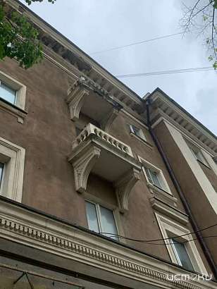 В Орле рассыпается исторический дом на ул. Московской