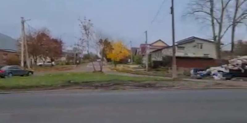 Жители Лужков нашли у себя на районе "визитную карточку" Орла