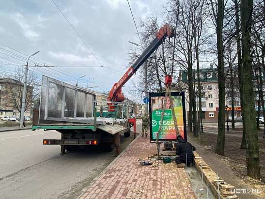 В Орле на сквере им. Гуртьева сегодня наконец-то установят остановочный павильон
