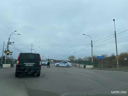 В Орле сегодня перекрыли движение на нескольких улицах