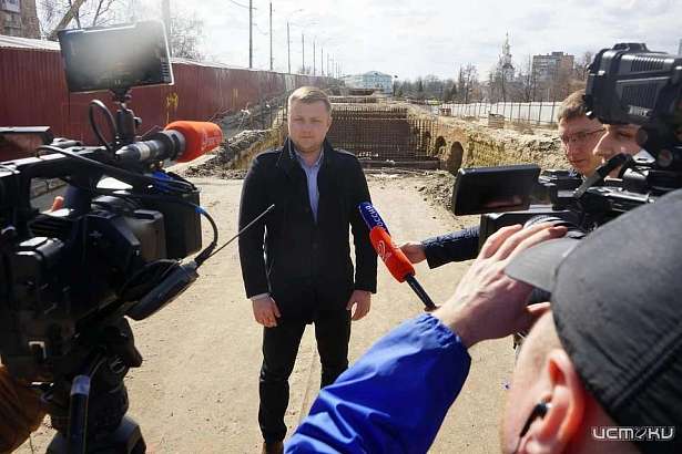 В Орле на Красном мосту началась подготовка к продолжению ремонта В Орле на Красном мосту началась подготовка к продолжению ремонта