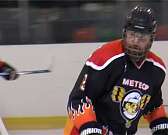 В Ледовой Арене начались игры Ночной Хоккейной Лиги