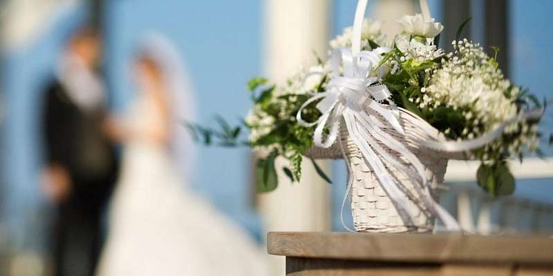 Орловским молодоженам разрешили приглашать в ЗАГС гостей