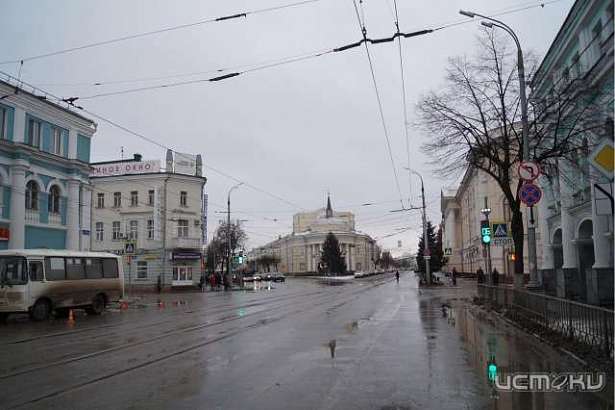 В орловской маршрутке упала пенсионерка