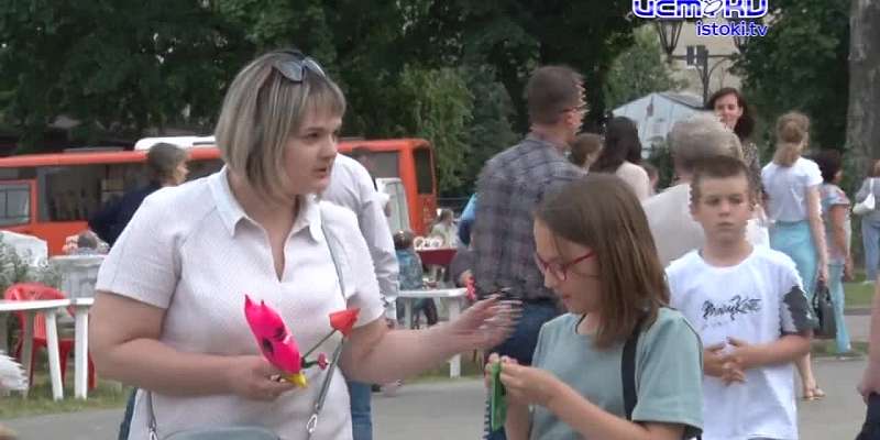 Выставки, мастер-классы, викторины, музыкальные и поэтические номера. Всего этого было в избытке на Тургеневском вечере