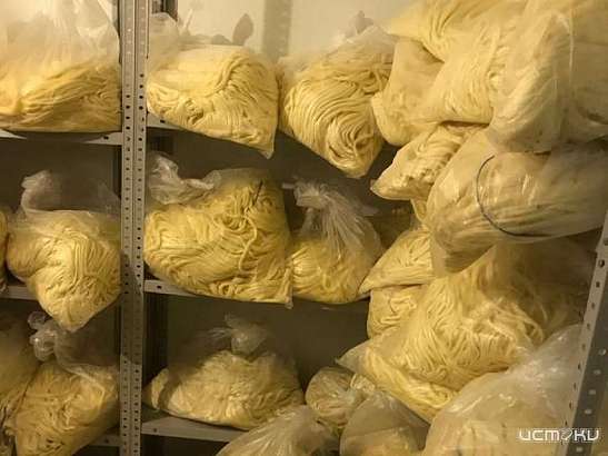 На предприятии в Орловской области нашли сыр и масло из будущего