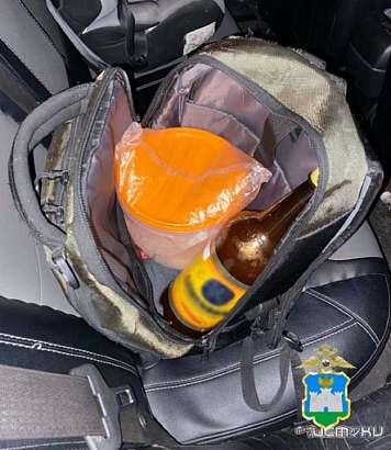 Житель Орловского МО в рюкзаке носил амфетамин и марихуану Житель Орловского МО в рюкзаке носил амфетамин и марихуану