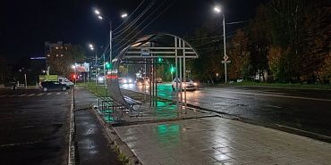 остановка Наугорское шоссе На Наугорском шоссе появился долгожданный остановочный павильон
