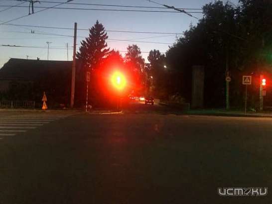 В Орле водитель повредил авто из-за халатности дорожников 