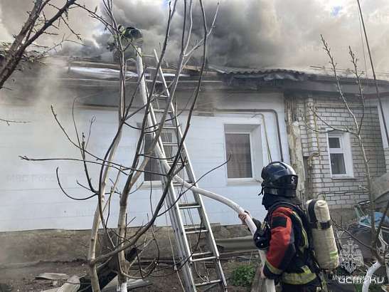 В Орловской области при пожаре едва не сгорел мужчина В Орловской области при пожаре едва не сгорел мужчина