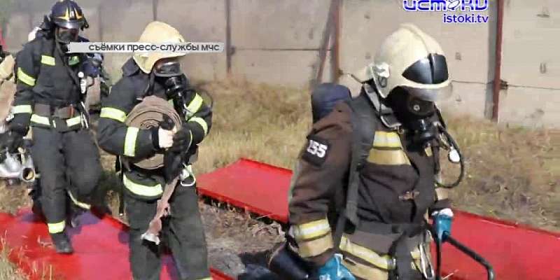 В Орле затянулся ремонт дорог, пожарные устроили тренировку на полосе психологической подготовки