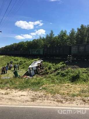 Власти выплатят компенсацию семьям пострадавших в крупном ДТП под Орлом 