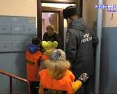 Как не угодить в беду? Это прохожим рассказывали спасатели вместе с юными кадетами