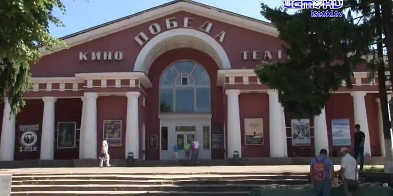 Преждевременные торжества в парке Ботаника, воздушные шары как символ памяти, уик-энд в орловских кинотеатрах — сегодня в программе «Оперативный эфир»