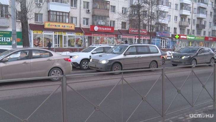 В Орле из-за изменения режима работы светофора автомобилисты встали в огромные пробки