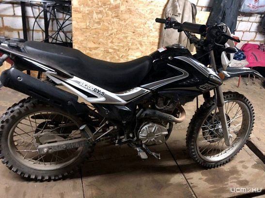 На Орловщине на ходу опрокинулся 17-летний мотоциклист