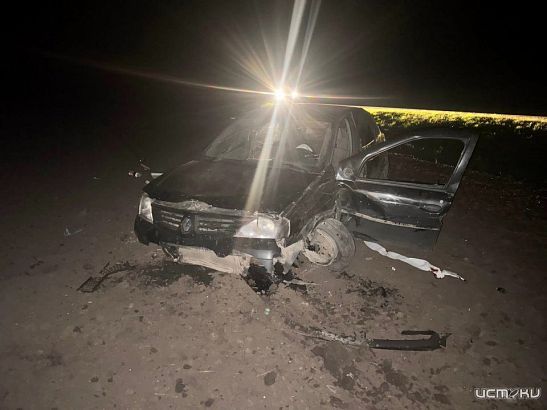 На Орловской трассе легковушка «Рено» столкнулась с КАМАЗом