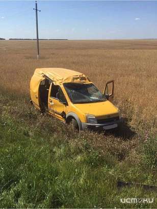 На трассе под Орлом иномарка опрокинулась в кювет. Водитель в больнице