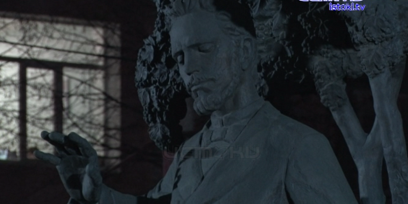 Сквер имени Василия Калинникова, расположенный в самом сердце Орла возле одноименной музыкальной школы, приобрел былую красоту