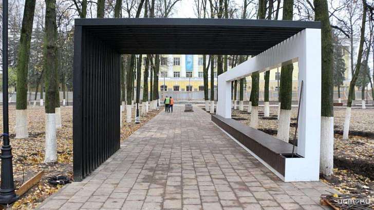 Обновленный сквер перед главным корпусом ОГУ откроют уже через неделю