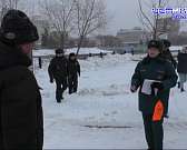 Выходить на лёд нельзя! Спасатели провели рейд на реке Оке в Орле, чтобы напомнить жителям об опасности нахождения на льду в период ледостава