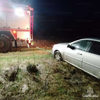 Курскую гостью вызволили из плена орловских грунтовых дорог