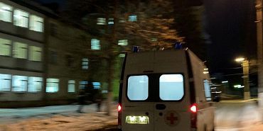 В Орле подросток неудачно скатился с горки и сломал позвонок