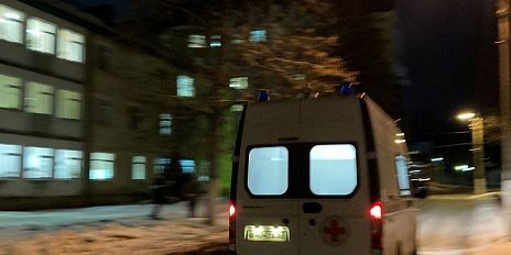 В Орле подросток неудачно скатился с горки и сломал позвонок